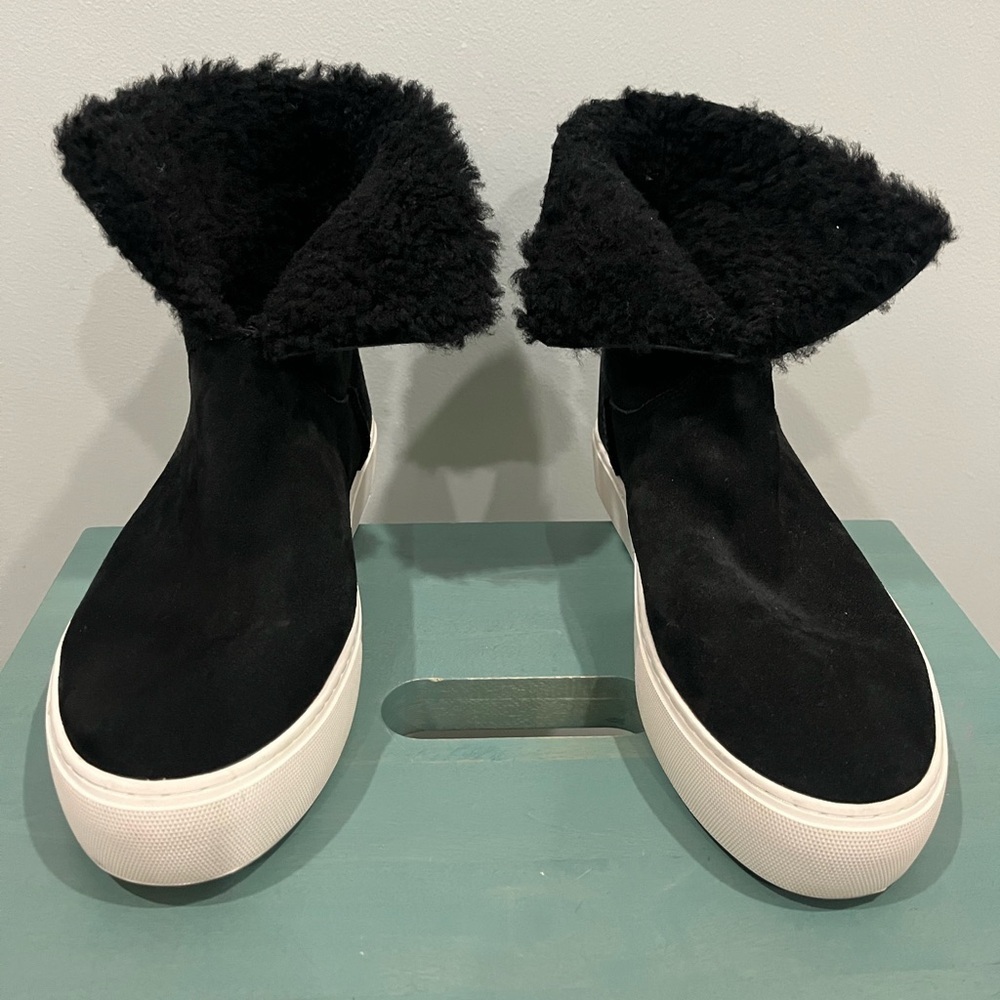 UGG Lynus cuffable Black Suede Fur-Lined sneaker 9.5 Boots - Picture 2 of 11